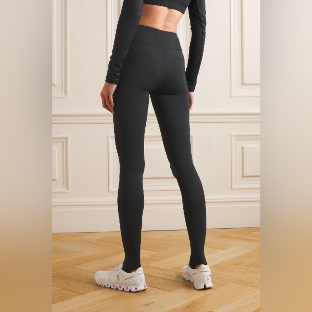 Outdoor Voices cloudknit stirrup leggings in black sz M